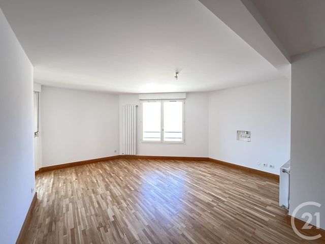 Appartement T4 à louer - 4 pièces - 85.38 m2 - VILLEURBANNE - 69 - RHONE-ALPES - Century 21 Le 7 De Coeur